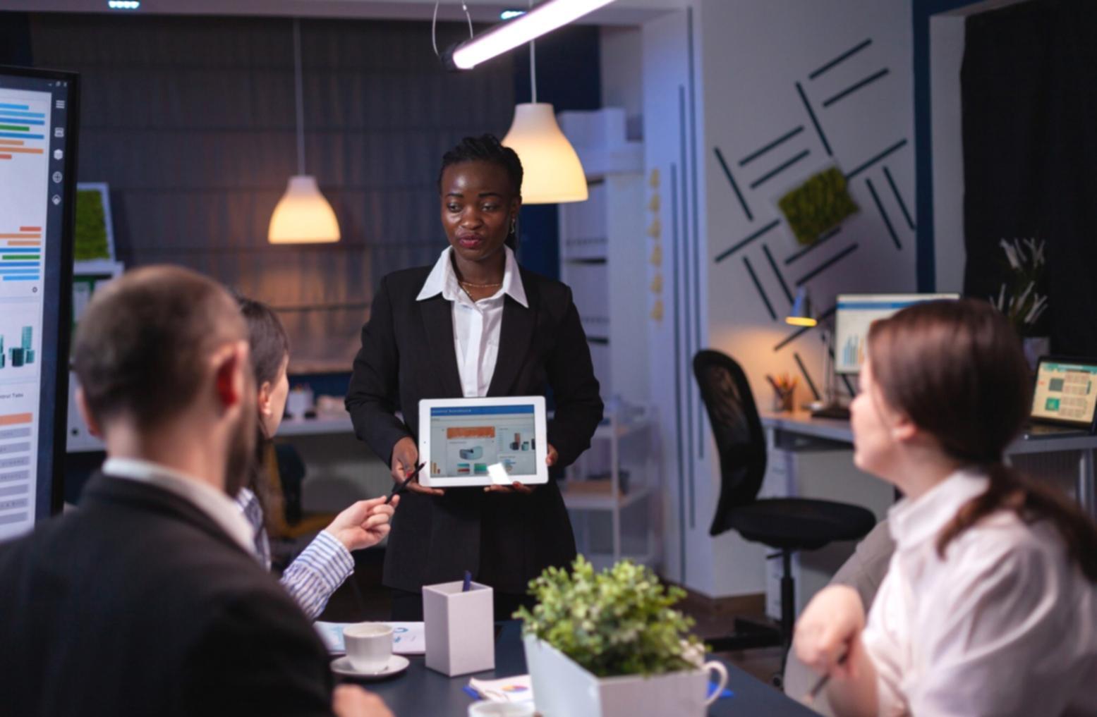 Sessão de formação empresarial sobre planeamento financeiro